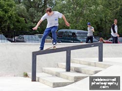 plus skate shop skateboard competition at farmington riley skate park